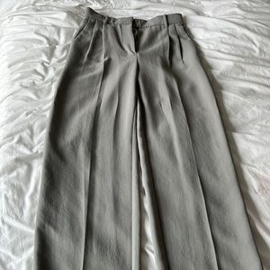 Aritzia effortless pant size 2
